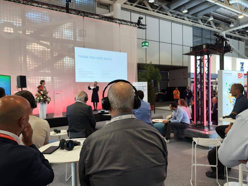 Miriam Schöneberger, MBV: „Der EU GMP Annex 1 ist mehr als Compliance! Er trägt wesentlich zur Qualitätssicherung in der pharmazeutischen Sterilproduktion bei: Wirkstoffe, Exzipienten, Packaging – das alles erfordert eine stringente Kontaminationskontrollstrategie.“ (Bild: Füglistaler)